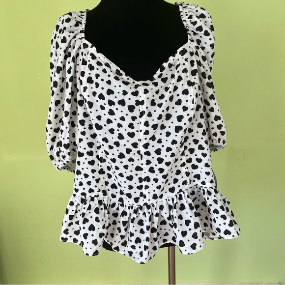 NWT MILK & HONEY BLACK AND WHITE HEART GRAPHIC BLOUSE SHIRT SIZE XXL 2X - Picture 1 of 5